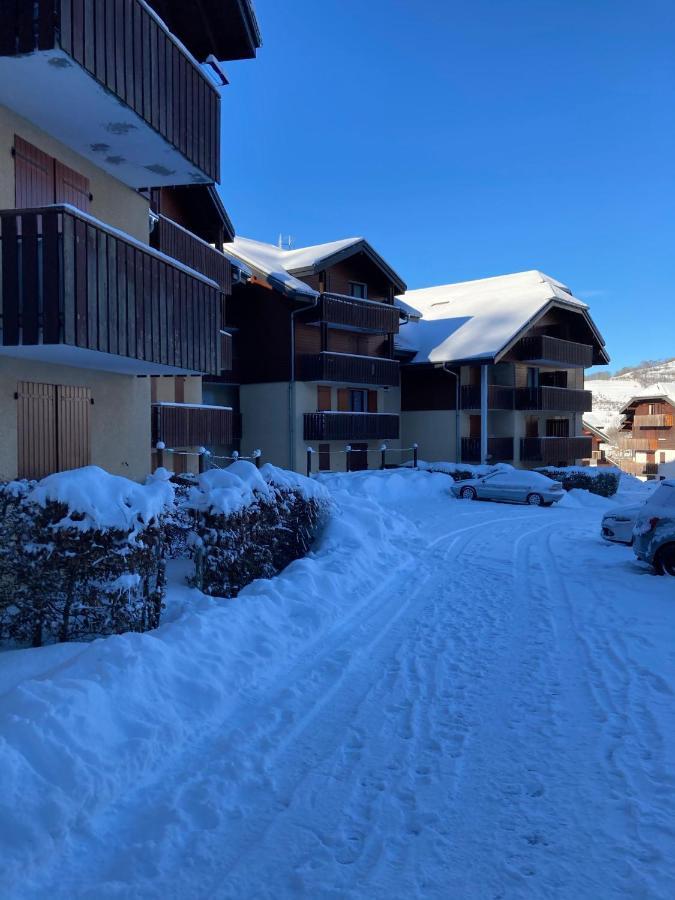 Appartement 2 Pieces Pieds Des Pistes Terrasse Face A La Montagne Bernex Luaran gambar